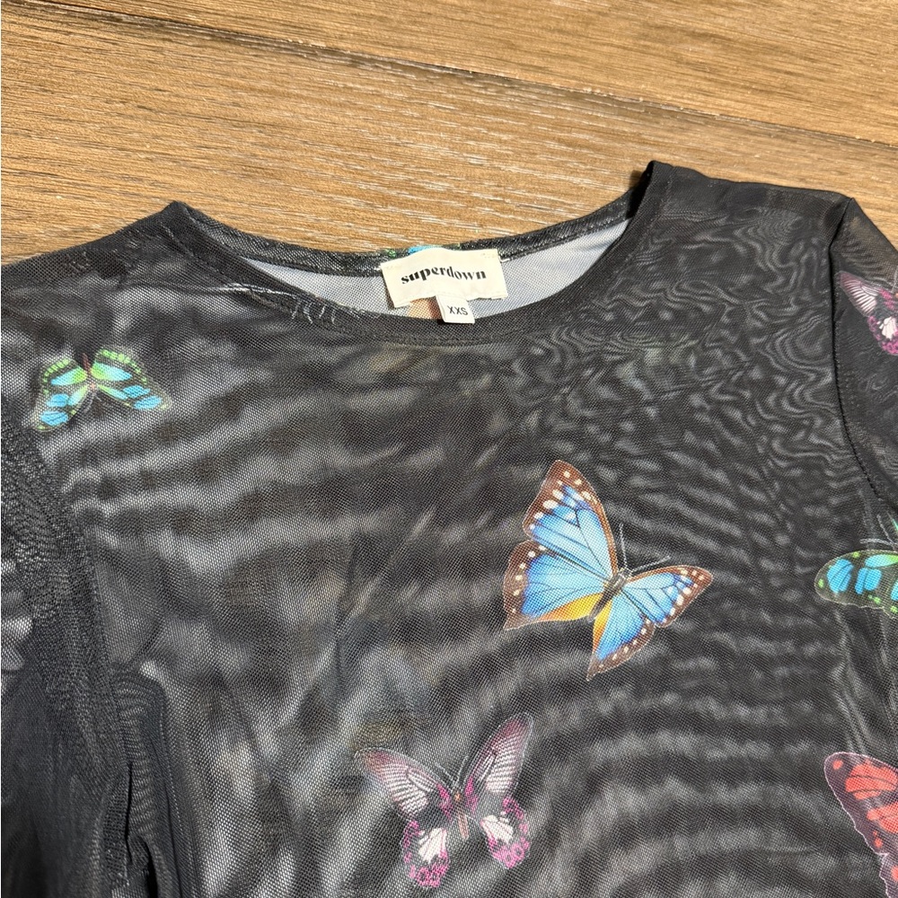Superdown Butterfly Top - Picture 5 of 7